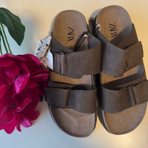 Zara Shoes - Zara buckled leather sandals